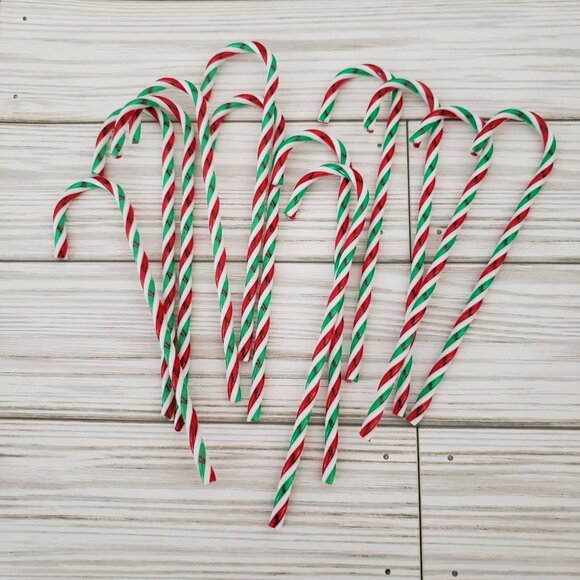 24 NEW Candy Cane Christmas Ornaments NEW Tie on Tag - Picture 6 of 7